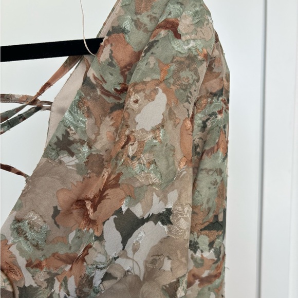 Cutout dress - Picture 6 of 6